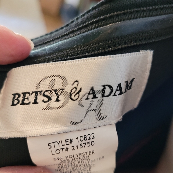 Betsy & Adam burgundy strapless formal gown - 14 - Picture 6 of 10